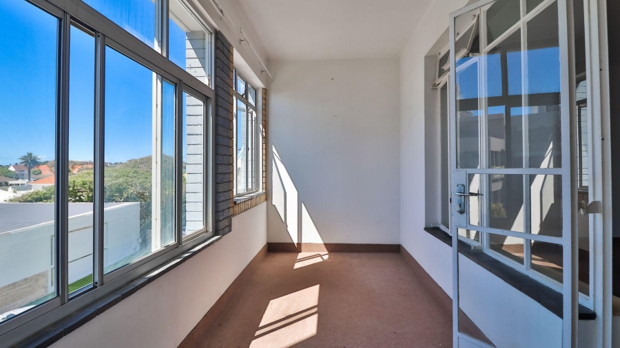 2 Bedroom Property for Sale in Summerstrand Eastern Cape